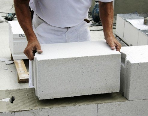 التماس سميكة يقلل من معامل المقاومة الحرارية من الكتل الخرسانية الجدار هو 25٪، الأمر الذي سيؤدي إلى زيادة تكاليف التدفئة.