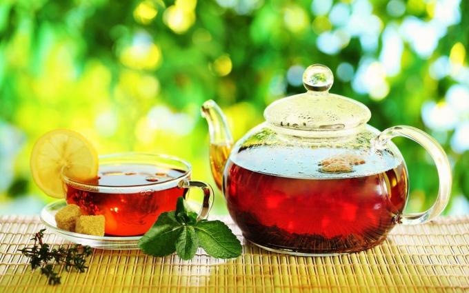 كم كوب من الشاي يمكنك أن تشرب في اليوم؟