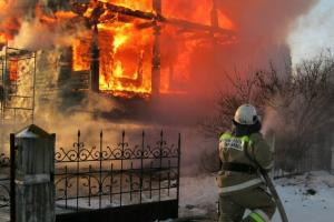 حريق في منزل ريفي: نصيحة سيئة "على خلاف ذلك"