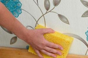 كيفية غسل وتنظيف ورق الجدران من الغبار والأوساخ؟